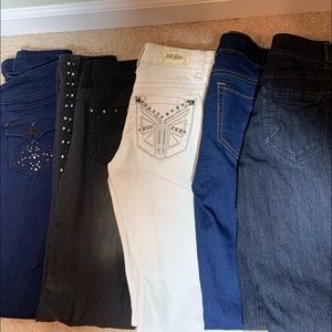 Lot of 5 pairs of jeans